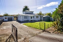 25 Paekakariki Hill Road, Pauatahanui, Porirua, Wellington, 5381, New Zealand