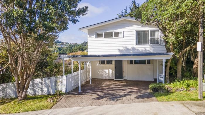 9 Dormar Place, Churton Park, Wellington, 6037, New Zealand