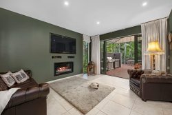 28 Tyrico Close, Unsworth Heights, North Shore City, Auckland, 0632, New Zealand