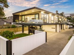 3A William Bayes Place, Red Beach, Rodney, Auckland, 0932, New Zealand