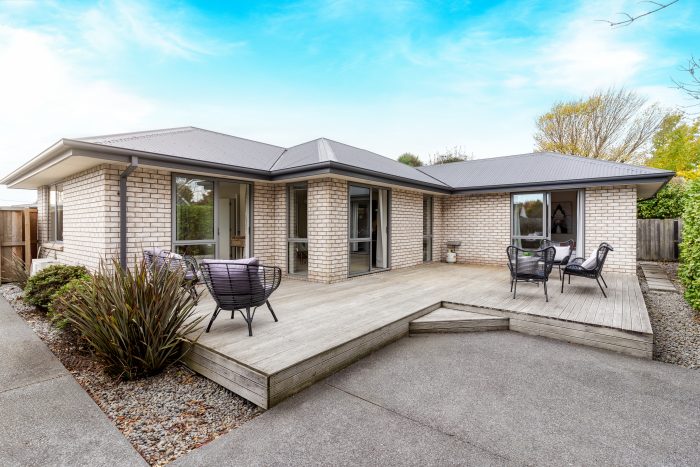 379a Yaldhurst Road, Russley, Christchurch City, Canterbury, 8042, New Zealand