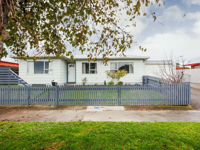 8 Suzanne Grove, Kelvin Grove, Palmerston North, Manawatu / Whanganui, 4414, New Zealand