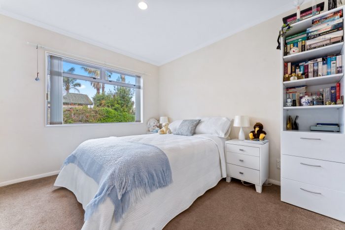 28 Dan Tori Place, Orewa, Rodney, Auckland, 0931, New Zealand