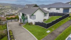9 Chastudon Place, Tawa, Wellington, 5028, New Zealand