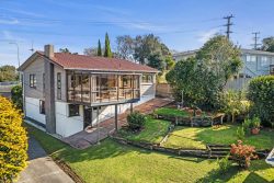 1/3 Hall Road, Glenfield, North Shore City, Auckland, 0629, New Zealand