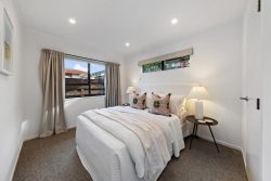 2/23 Kings Road, Panmure, Auckland, 1072, New Zealand