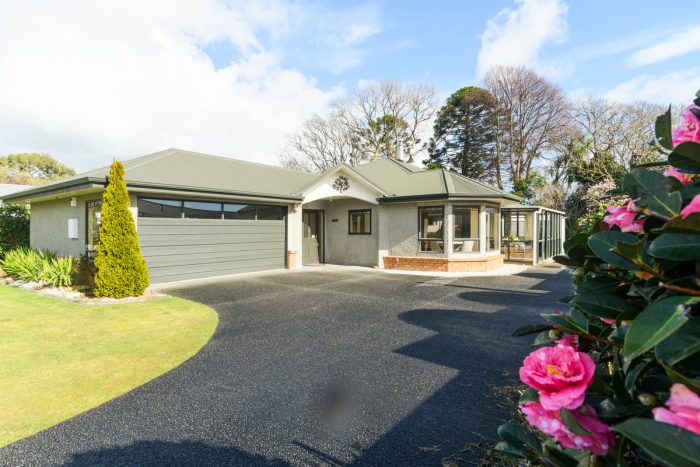 8 Suffolk Crescent, Feilding, Manawatu, Manawatu / Whanganui, 4702, New Zealand