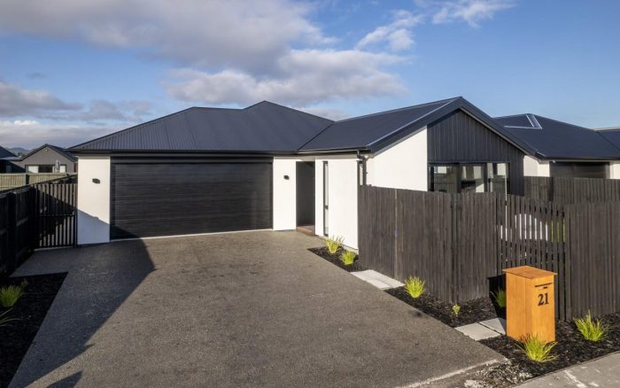 21 Brooklands Street, Burwood, Christchurch City, Canterbury, 8083, New Zealand