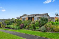 18 Cattanach Street, Saint Andrews, Hamilton, Waikato, 3200, New Zealand