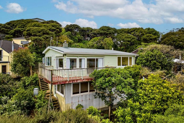 45 Motuhara Road, Plimmerton, Porirua, Wellington, 5026, New Zealand