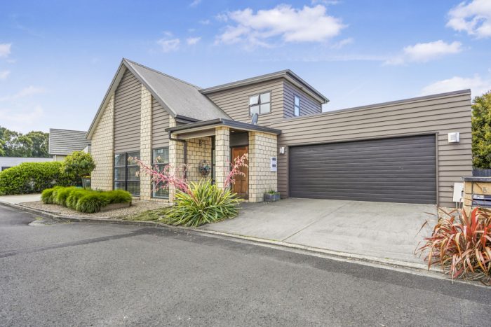 6 Peninsula Point, Huntington, Hamilton, Waikato, 3210, New Zealand