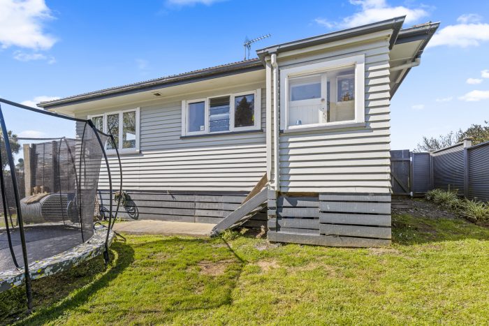 73A Awaroa Road, Helensville, Rodney, Auckland, 0800, New Zealand