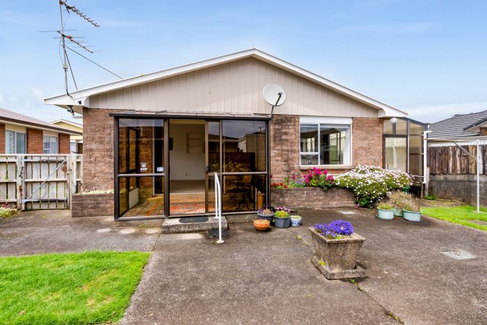 2/6 Webster Street, Westown, New Plymouth, Taranaki, 4310, New Zealand