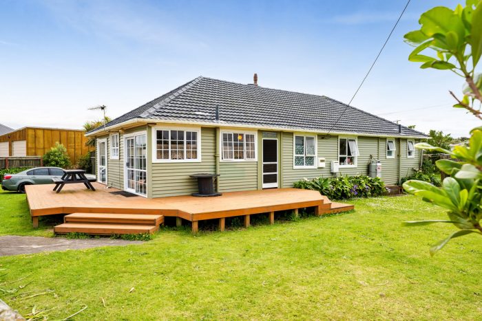 2 Egmont Street, Patea, South Taranaki, Taranaki, 4520, New Zealand