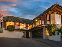9 Petworth Place, Westmorland, Christchurch, Canterbury, 8025, New Zealand