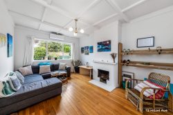 12 Hazel Avenue, Three Kings, Auckland, 1041, New Zealand