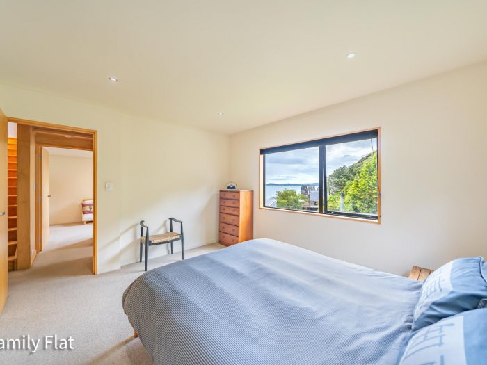 129 Marine Drive, Sorrento Bay, Eastbourne, Lower Hutt, Wellington, 5013, New Zealand