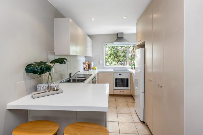 2/300 Parnell Road, Parnell, Auckland, 1052, New Zealand