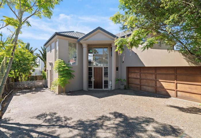 84A Aberdeen Road, Campbells Bay, Auckland 0620, New Zealand