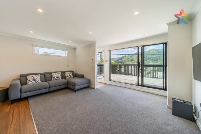 8 Main Road, Wainuiomata, Lower Hutt, Wellington, 5014, New Zealand