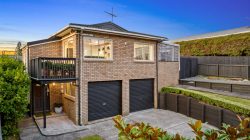 5 Sispara Place, Beach Haven, North Shore City, Auckland, 0626, New Zealand