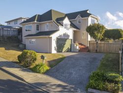 12 Ronald Woolf Place, Churton Park, Wellington, 6037, New Zealand