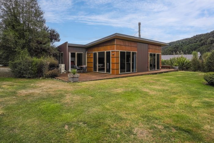 21 Brookvale Drive, Saint Arnaud, Tasman, Nelson / Tasman, 7072, New Zealand