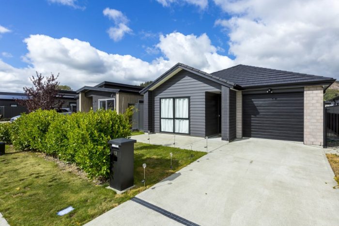 13 Te Kaeaea Crescent, Wallaceville, Upper Hutt, Wellington, 5018, New Zealand