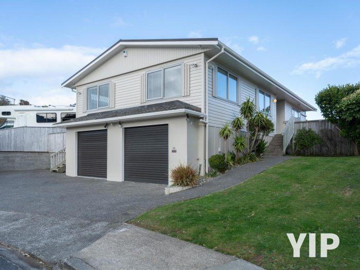 14 Cheyne Walk, Newlands, Wellington, 6037, New Zealand