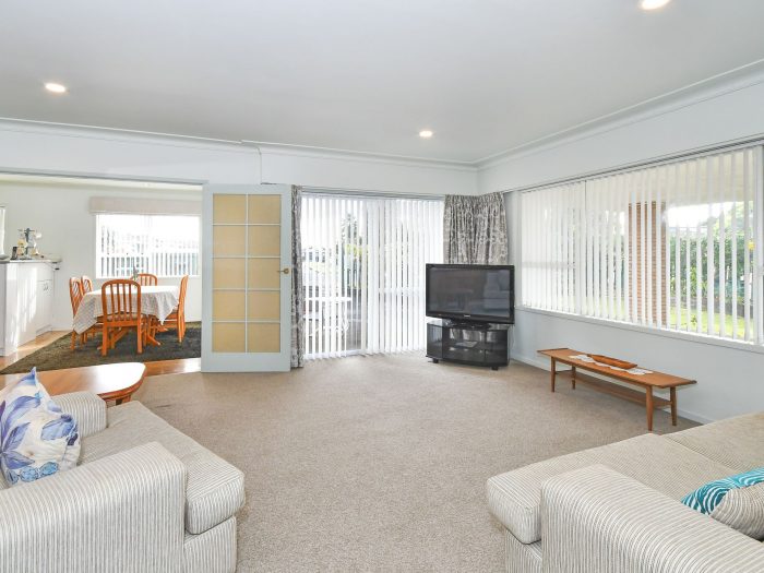 12 Gibbons Road, Weymouth, Manukau City, Auckland, 2103, New Zealand