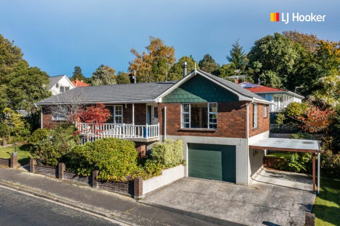 31 Glenross Street, Glenross, Dunedin, Otago, 9011, New Zealand