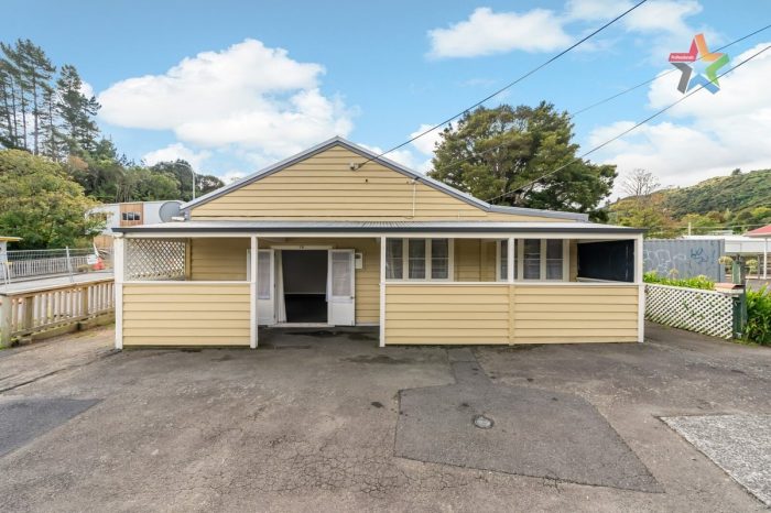 19 Moores Valley Road, Wainuiomata, Lower Hutt, Wellington, 5014, New Zealand