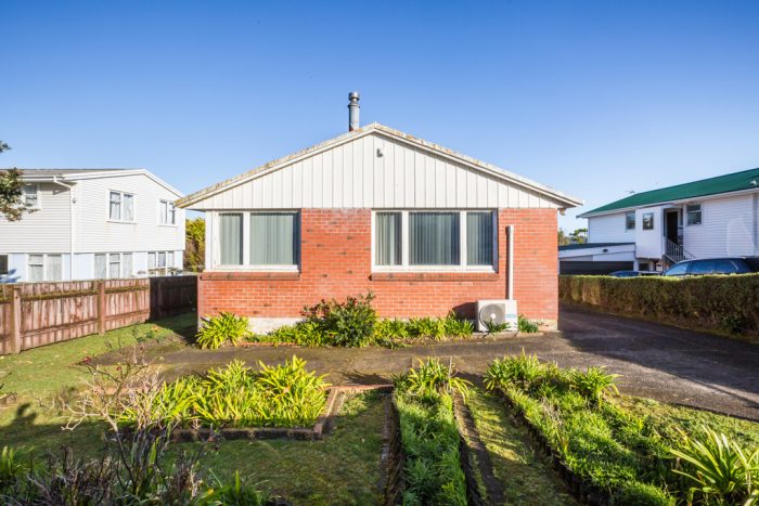 59 Waihora Crescent, Waitangirua, Porirua, Wellington, 6021, New Zealand