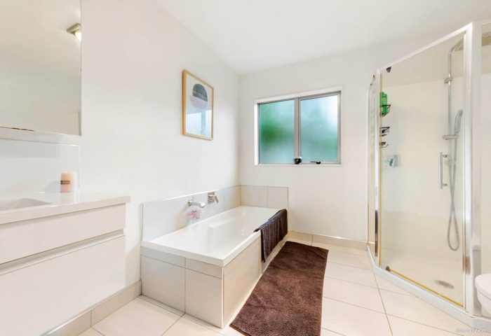 29A Francis Curtis Avenue, Blockhouse Bay, Auckland, 0600, New Zealand