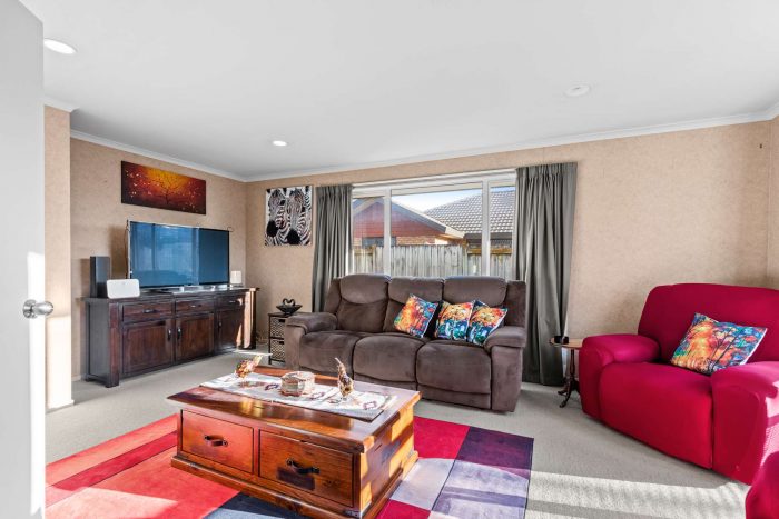 5 Boston Parade, Kelvin Grove, Palmerston North, Manawatu / Whanganui, 4414, New Zealand