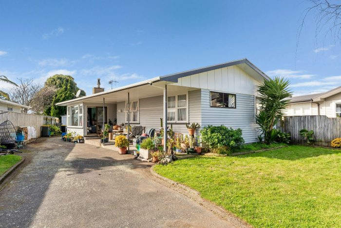 19 Mazengarb Road, Paraparaumu Beach, Kapiti Coast, Wellington, 5032, New Zealand