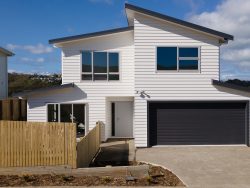 9 Pine Hill Rise, Churton Park, Wellington, 6037, New Zealand