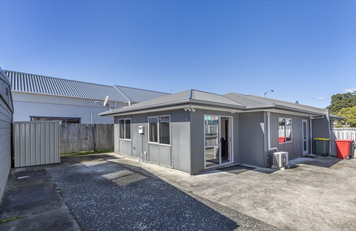 12A Whitehouse Road, Titahi Bay, Porirua, Wellington, 5022, New Zealand