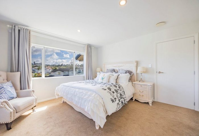 10 Ballyboe Place, Pinehill, North Shore City, Auckland, 0632, New Zealand