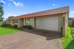 5 Bosnyak Drive, Te Atatu South, Waitakere City, Auckland, 0610, New Zealand