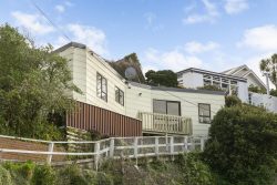 2/15 Sutherland Crescent, Melrose, Wellington, 6023, New Zealand