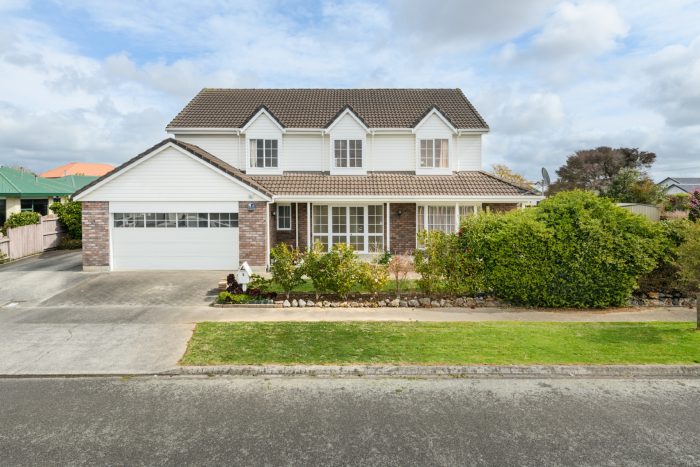 2 Rosebank Avenue, Kelvin Grove, Palmerston North, Manawatu / Whanganui, 4414, New Zealand