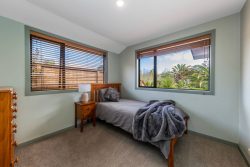 54 Roy Maloney Drive, Henderson, Waitakere City, Auckland, 0612, New Zealand