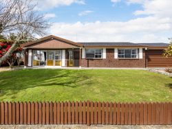 4 Sandalwood Drive, Dinsdale, Hamilton, Waikato, 3204, New Zealand