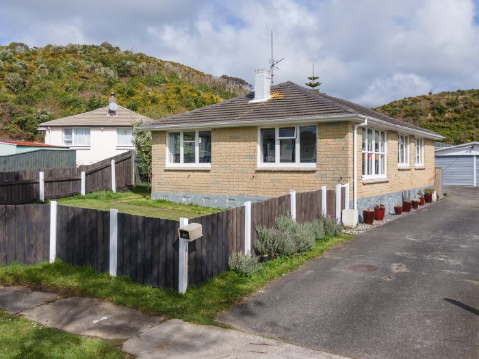 30 Surprise Place, Cannons Creek, Porirua, Wellington, 5024, New Zealand