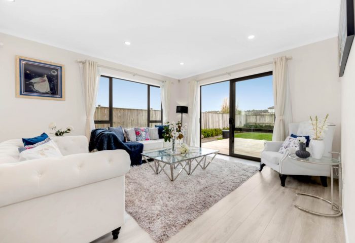 27 Hakinakina Drive, Flat Bush, Manukau City, Auckland, 2019, New Zealand