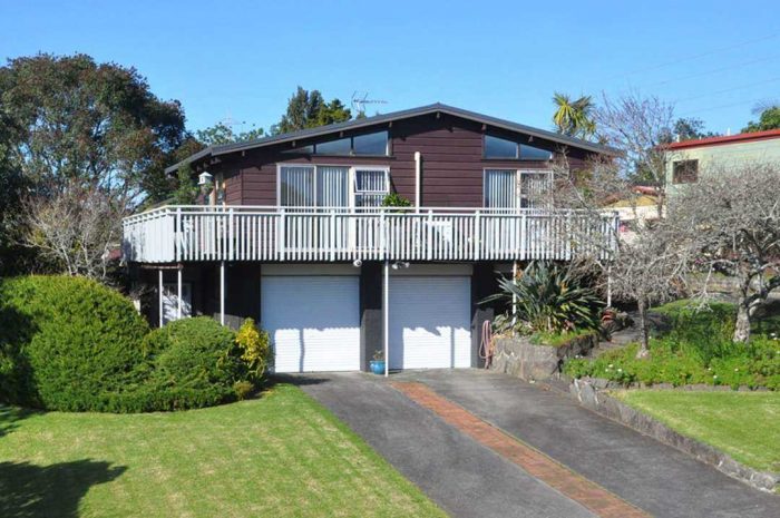 32 Halsey Drive, Lynfield, Auckland, 1042, New Zealand