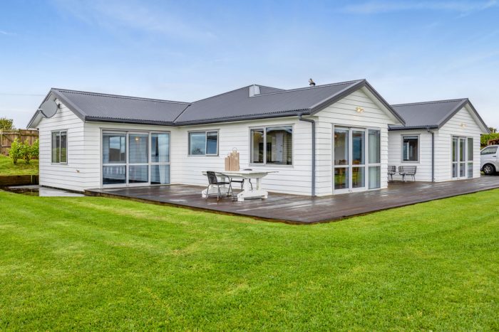 2088 South Road, Okato, New Plymouth, Taranaki, 4374, New Zealand