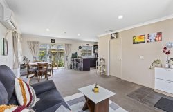 1 Pohutukawa Grove, Titahi Bay, Porirua, Wellington, 5022, New Zealand