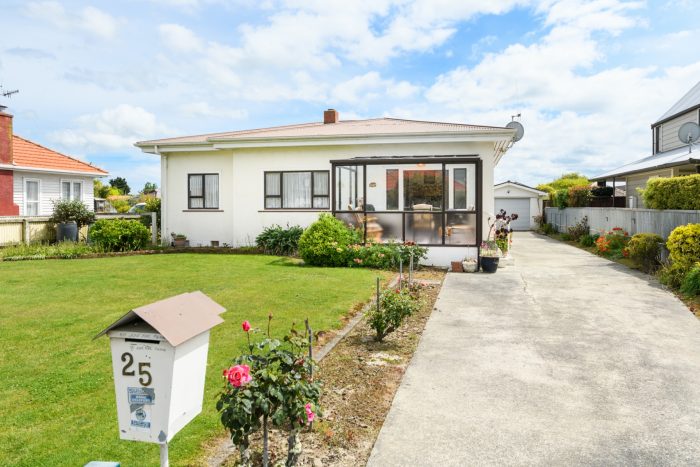 25 Puriri Terrace, Roslyn, Palmerston North, Manawatu / Whanganui, 4414, New Zealand